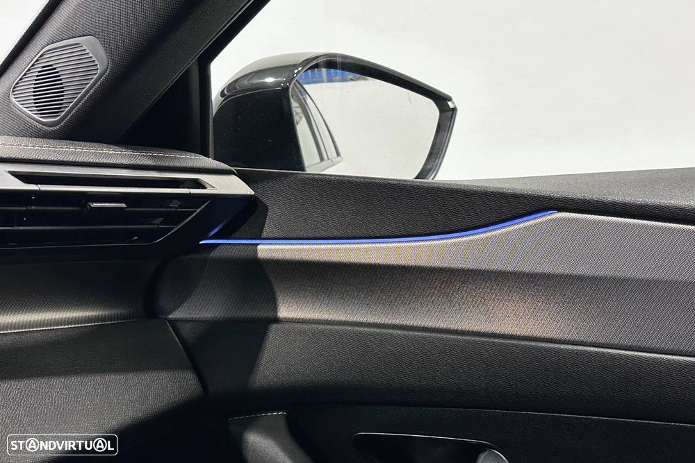 Peugeot 308 1.6 Hybrid GT e-EAT8 - 26