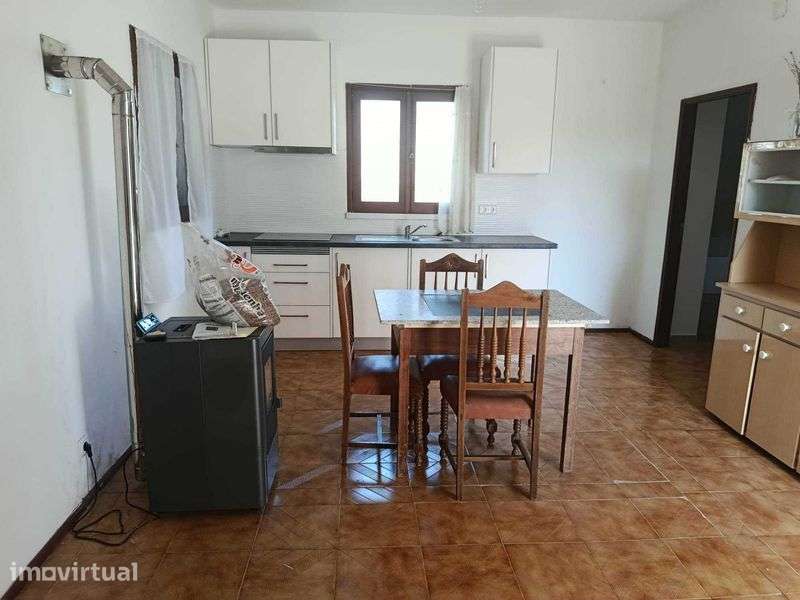 Apartamento T 1 para alugar na zona de Tondela ideal para uma pessoa. - Grande imagem: 5/6