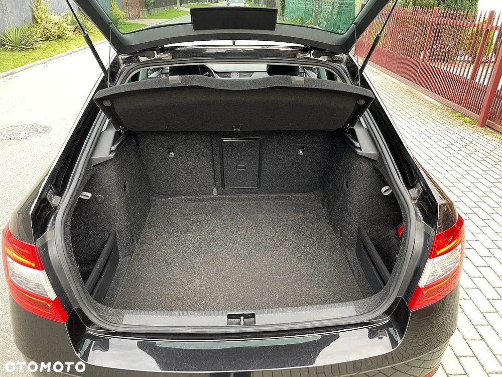 Skoda Octavia 2.0 TDI Style DSG - 25