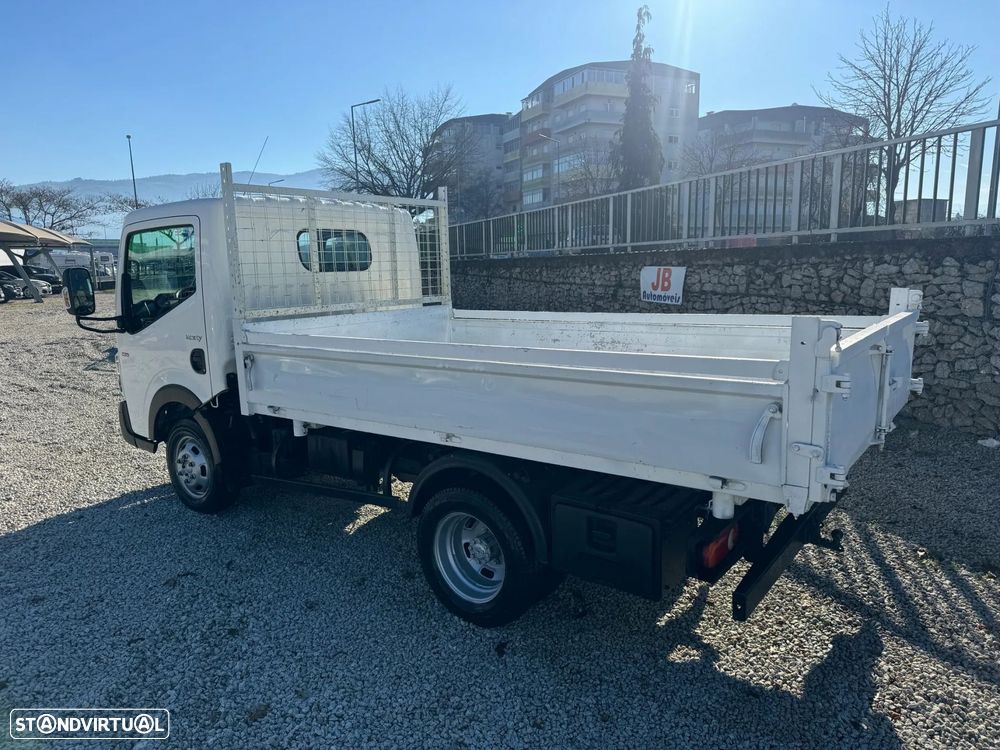 Nissan Cabstar 2.5 dCi 35.14/1 C.Aço Basculante - 9