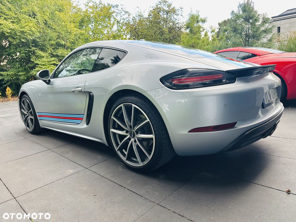 Porsche Cayman S - 10