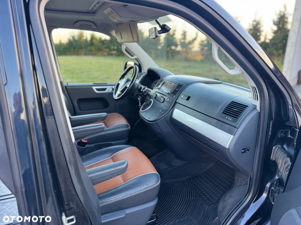 Volkswagen Multivan - 7