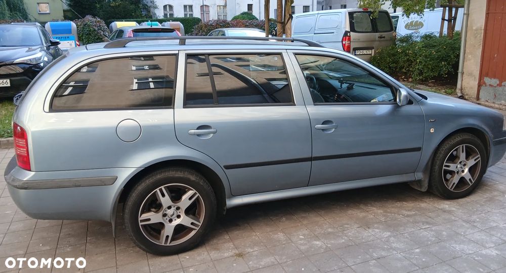 Skoda Octavia 2002 photo 4