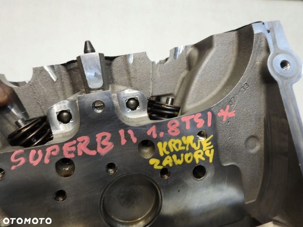GŁOWICA SKODA SUPERB II 1.8 TSI 06H103373K - 2