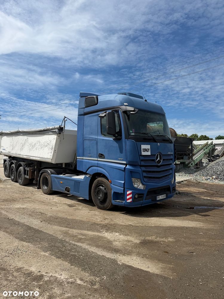 Mercedes-Benz Actros - 1