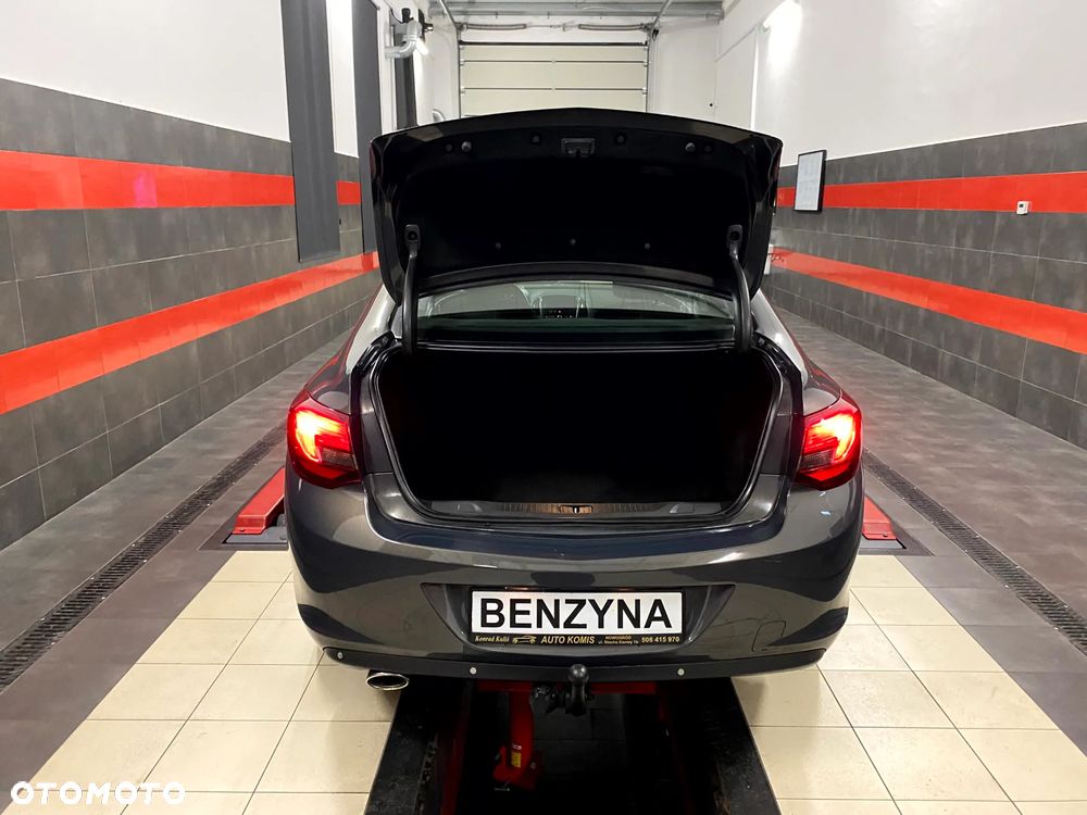 Opel Astra 1.4 Turbo Innovation - 12