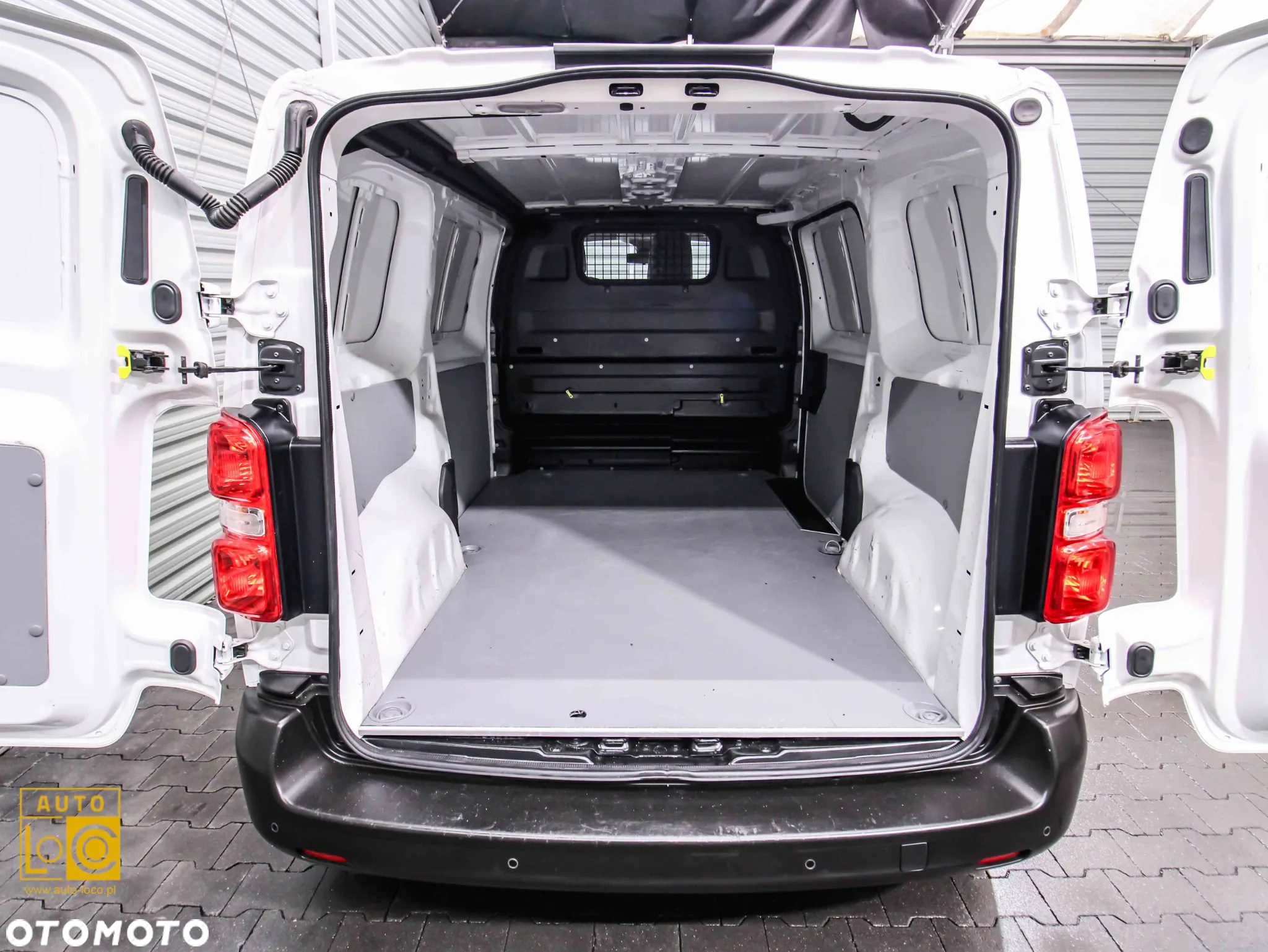 Toyota PROACE FURGON LONG / L2 - 13