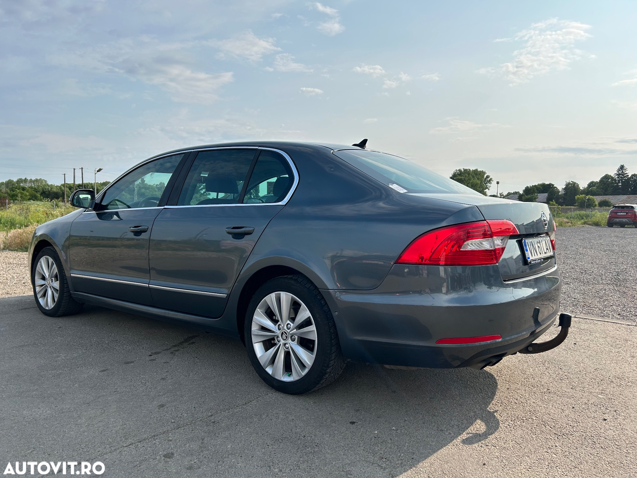 Skoda Superb 1.6 TDI DSG Ambition - 5
