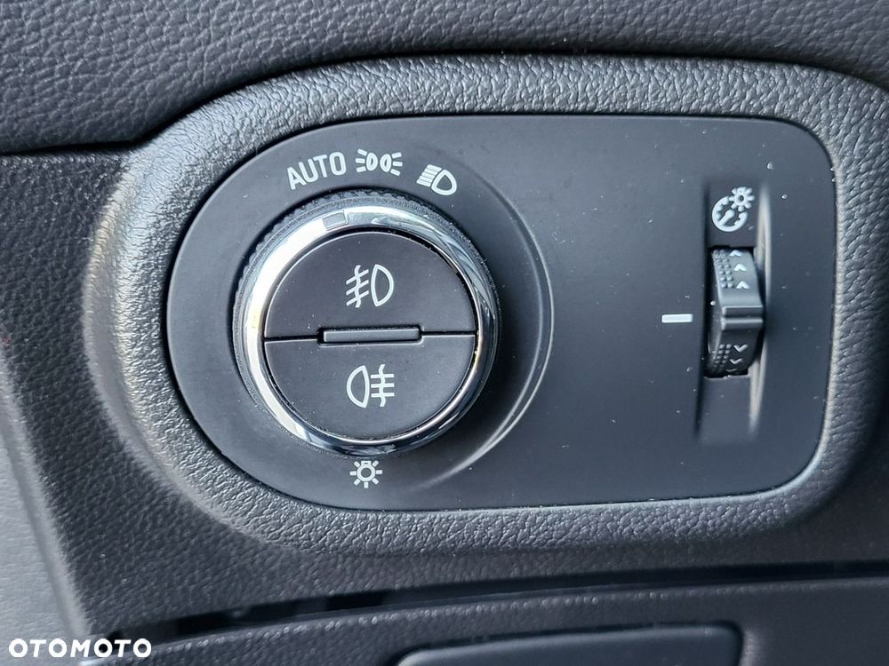 Opel Zafira - 32