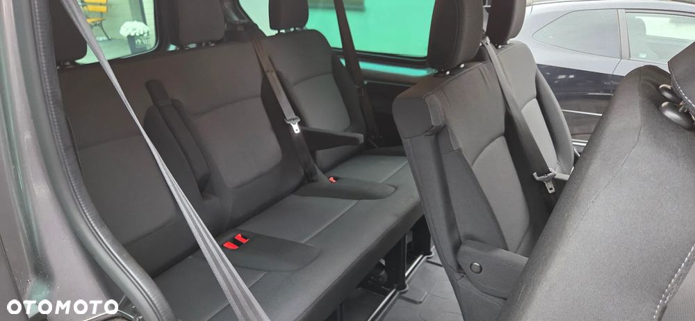 Renault Trafic Grand 2.0 dCi - 24