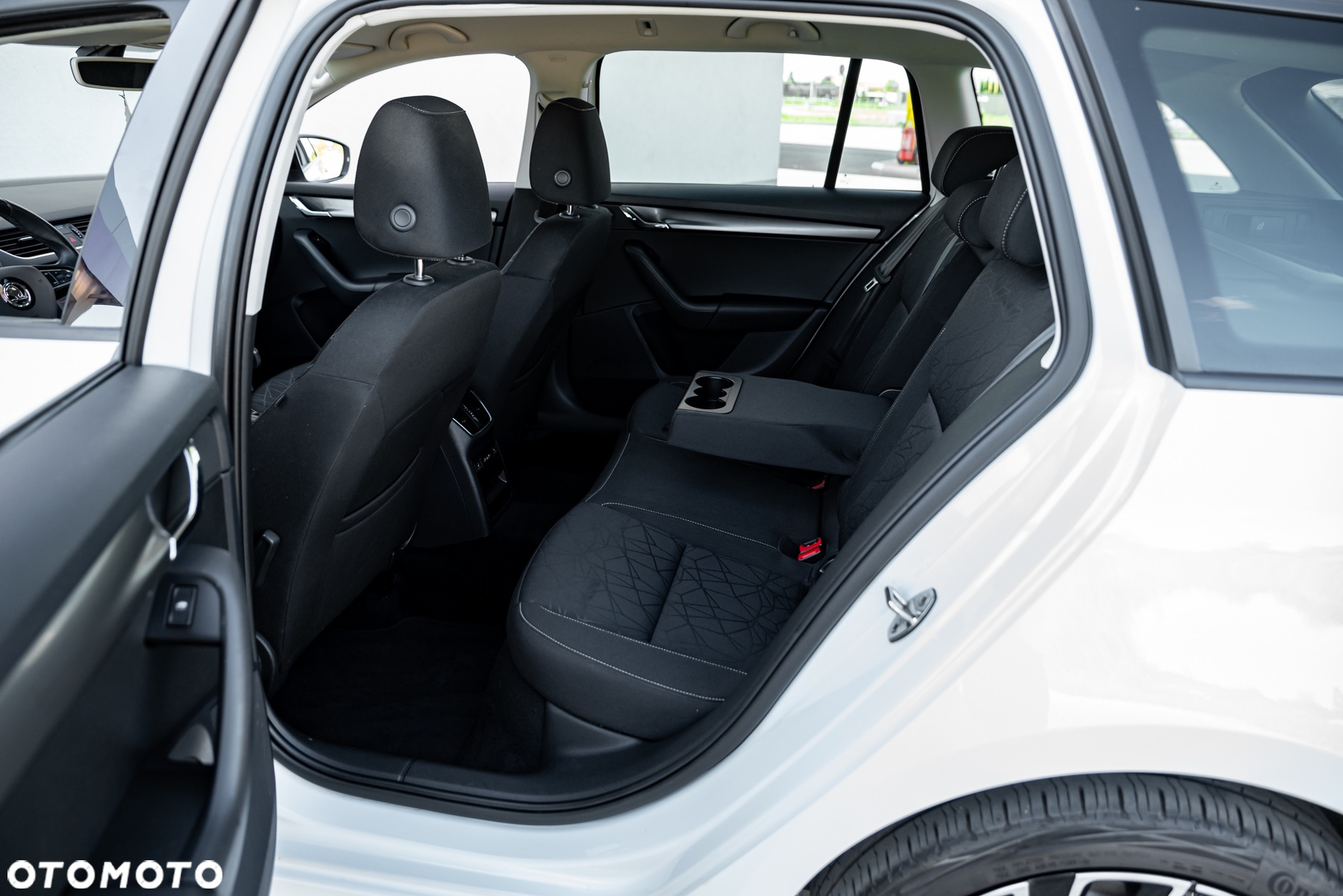 Skoda Octavia 2.0 TSI 4x4 Style DSG - 6