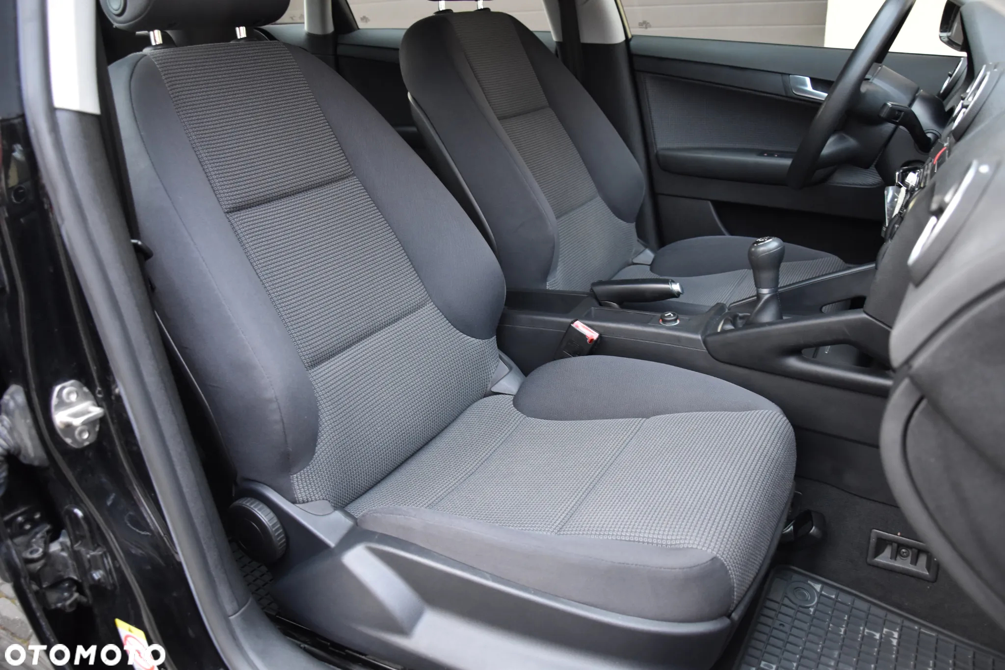 Audi A3 1.6 Sportback Ambiente - 16