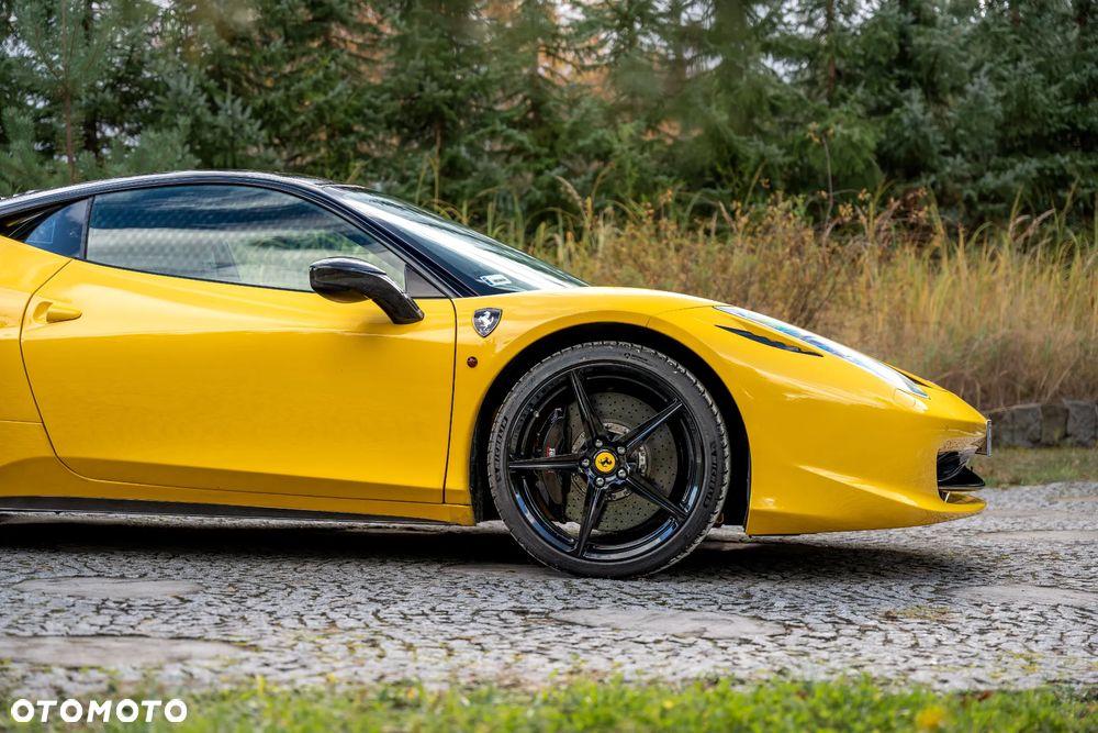 Ferrari 458 Italia Standard - 10
