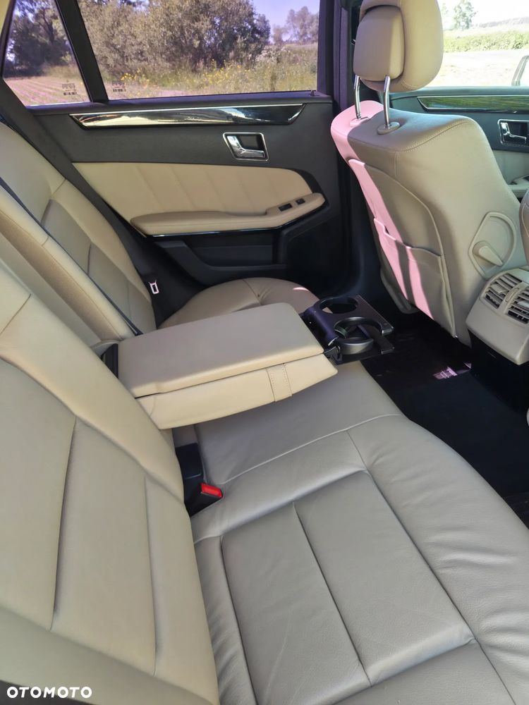 Mercedes-Benz Klasa E 350 CDI 4-Matic BlueEff - 25
