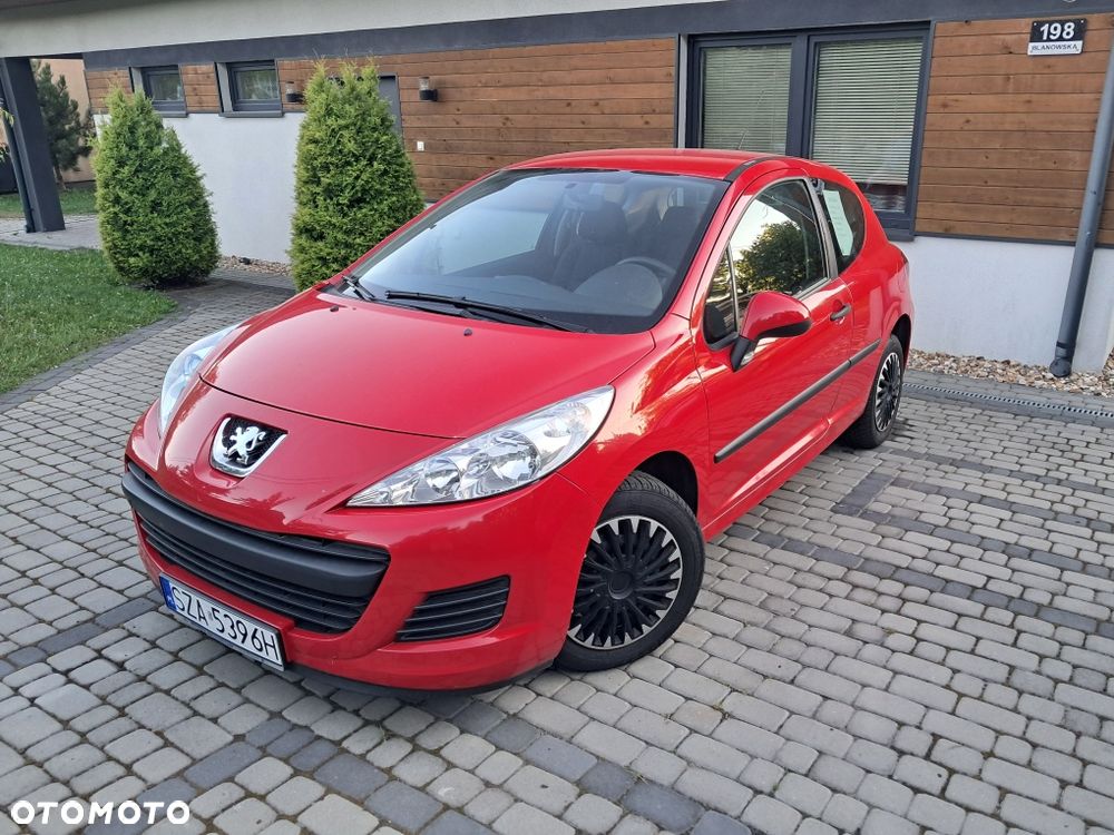 Peugeot 207 - 1