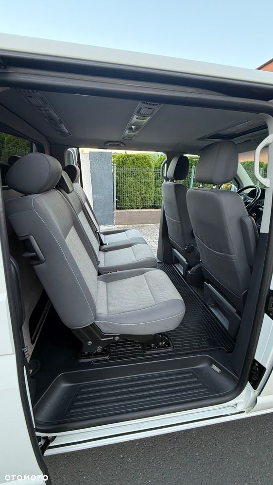 Volkswagen Multivan - 22