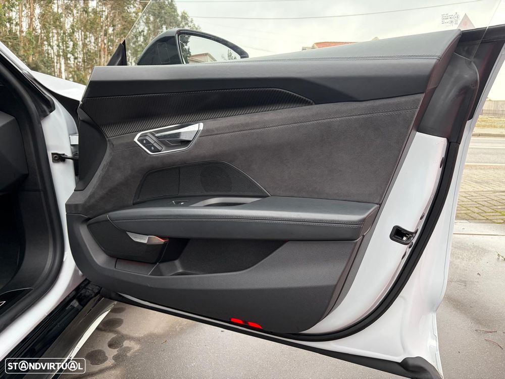 Audi e-tron GT quattro - 27