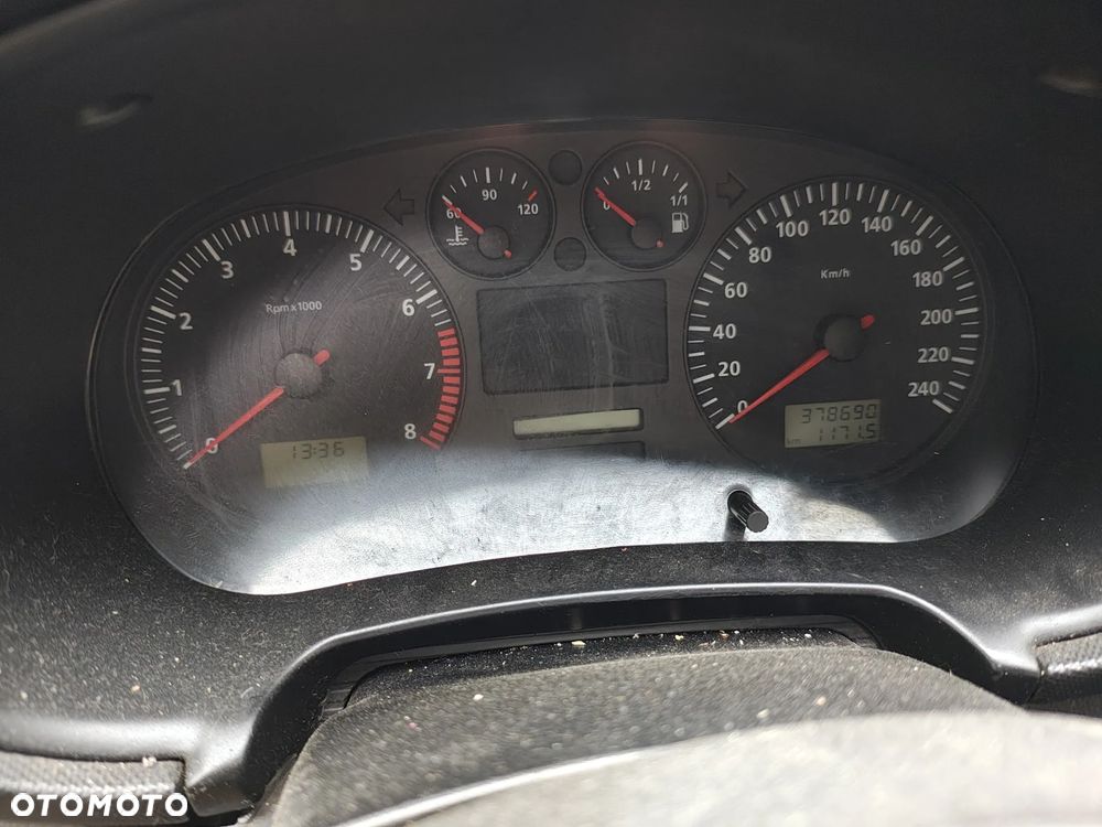 Seat Leon 1.8 Signo - 2
