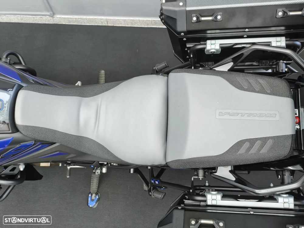 Suzuki v-strom DL - 24