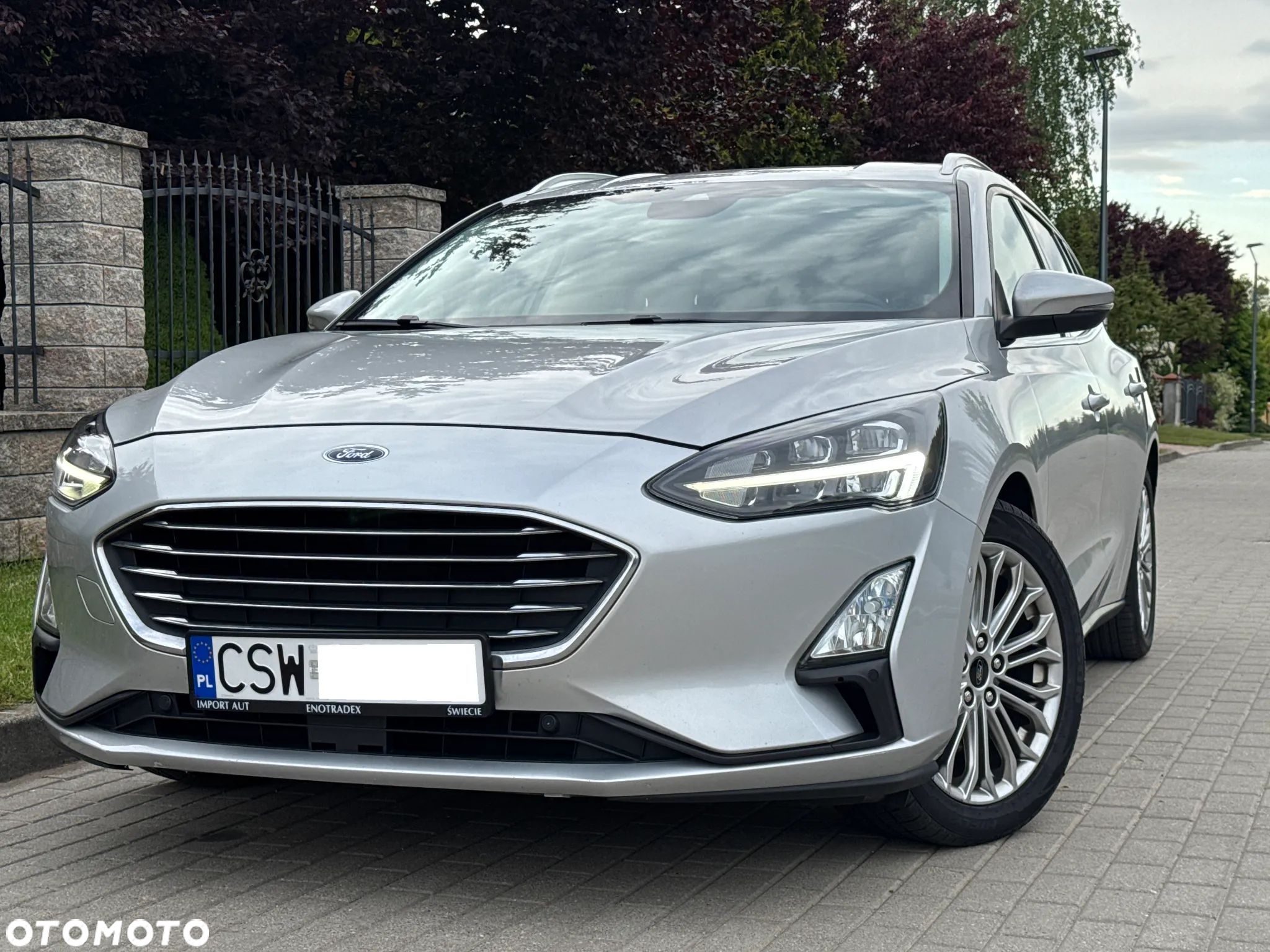 Ford Focus 1.5 EcoBoost Start-Stopp-System TITANIUM - 1