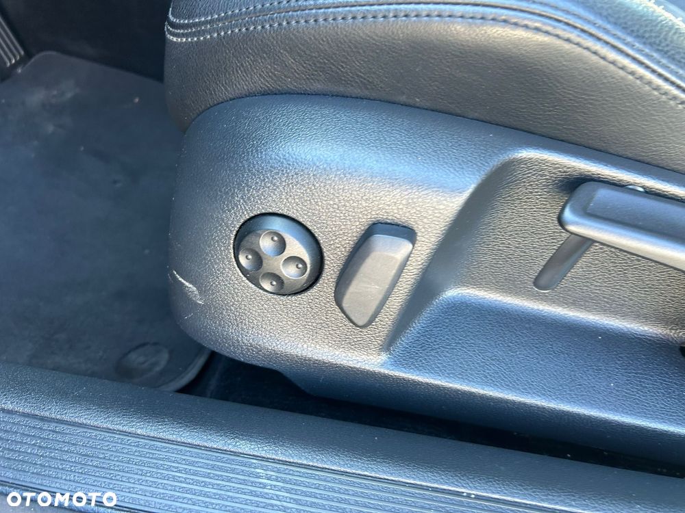 Volkswagen Passat 2.0 TDI DPF Highline DSG - 20