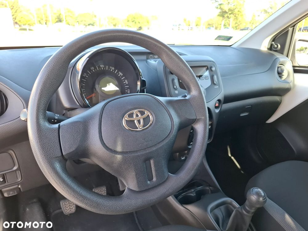 Toyota Aygo x - 5