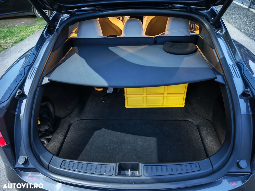 Tesla Model S Long Range - 17