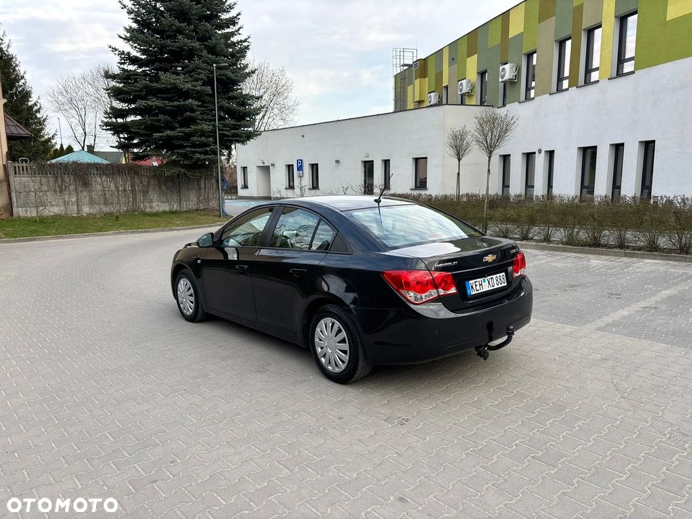 Chevrolet Cruze - 27