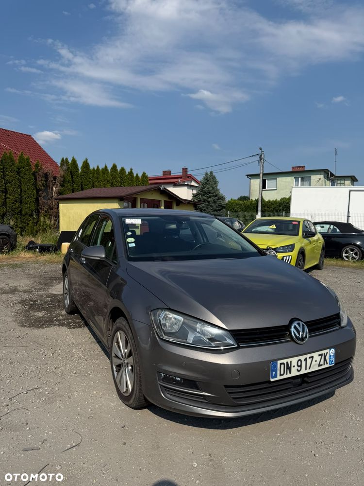 Volkswagen Golf - 10