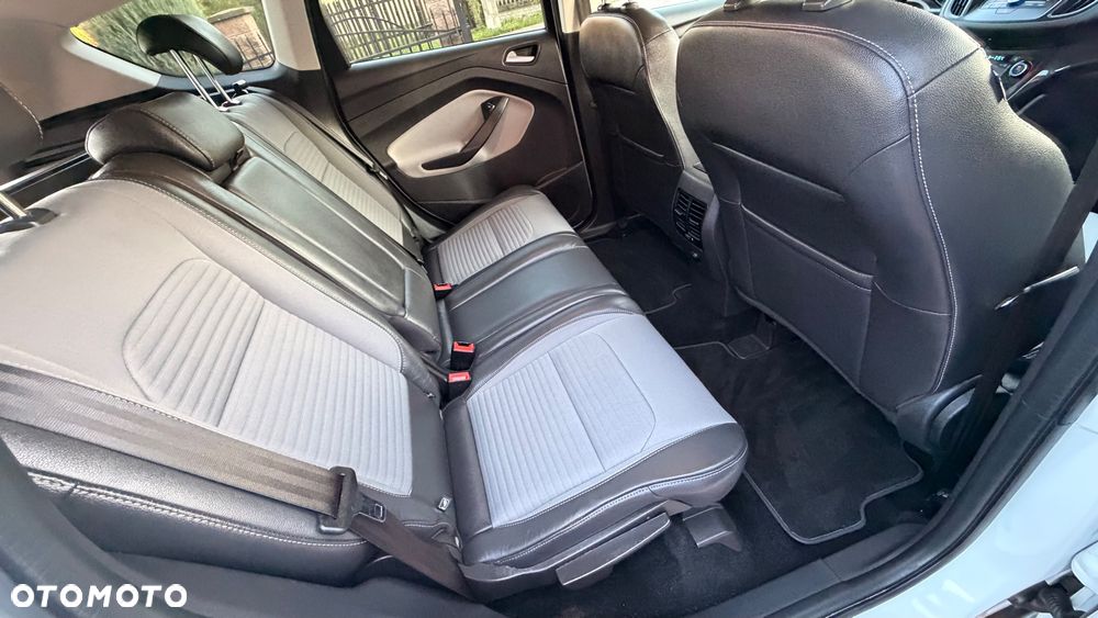 Ford Kuga 2.0 TDCi FWD Titanium - 15