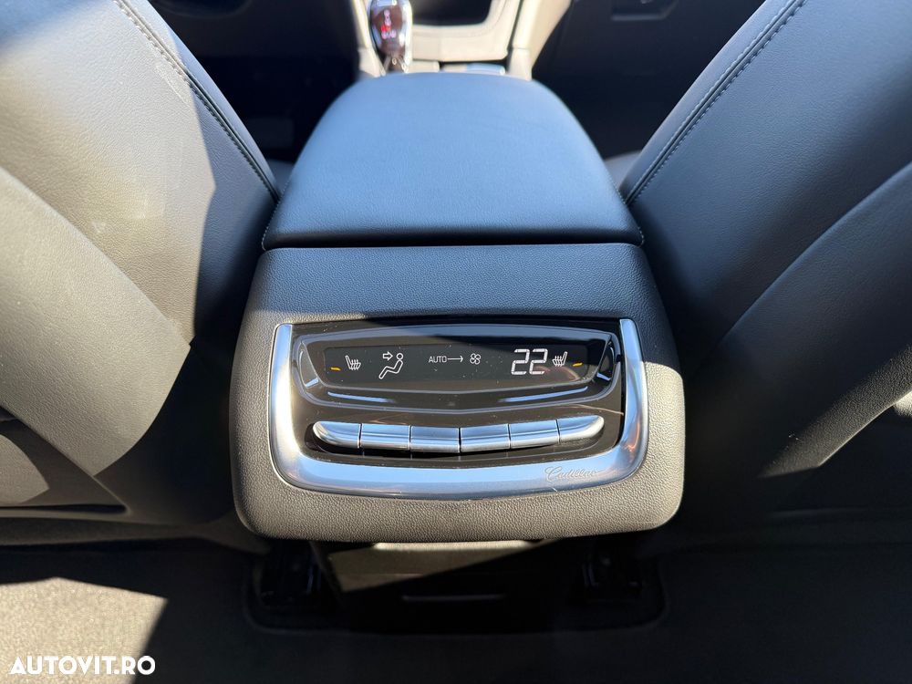 Cadillac XT6 - 7