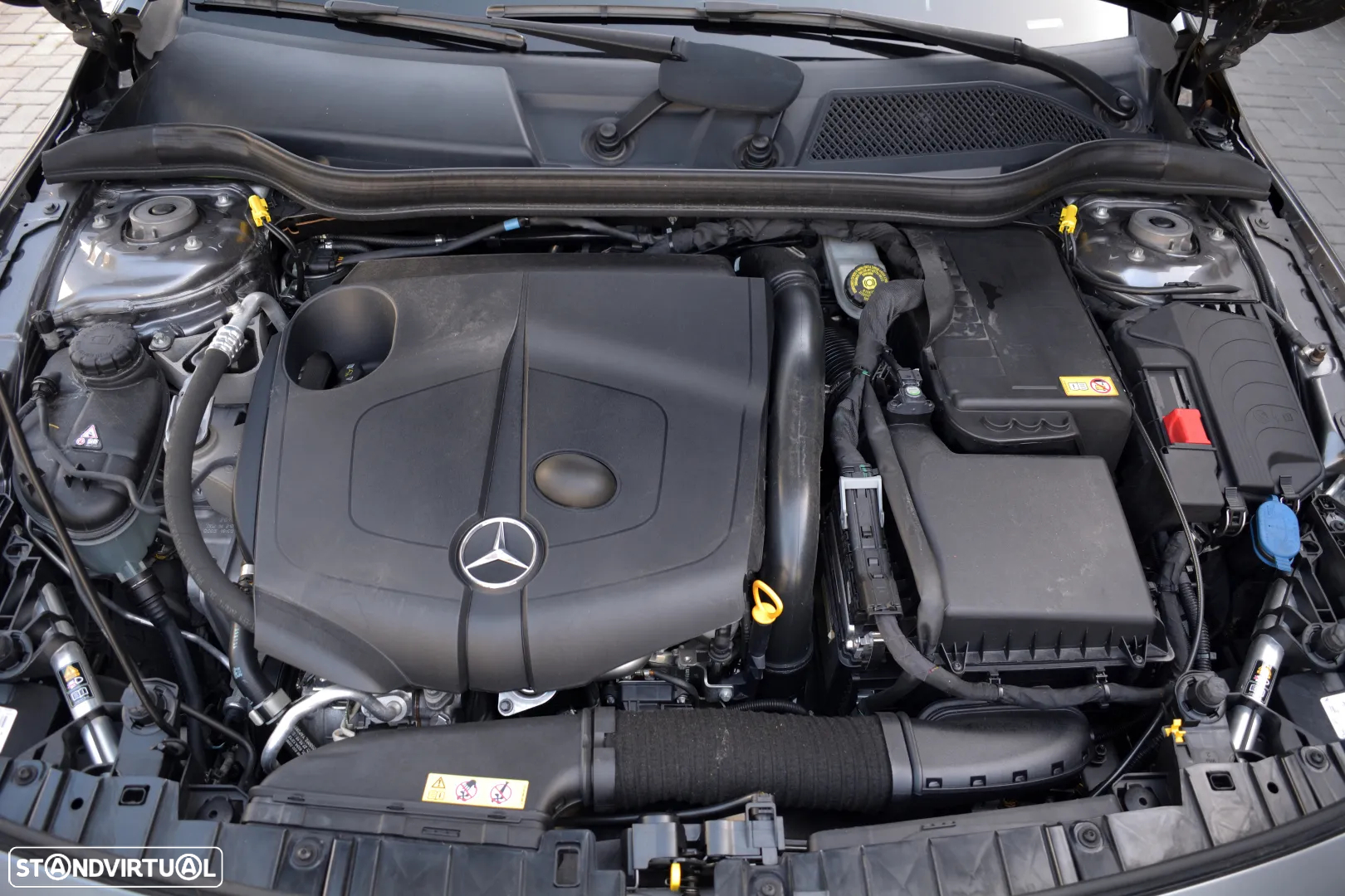 Mercedes-Benz GLA 200 CDi AMG Line - 10