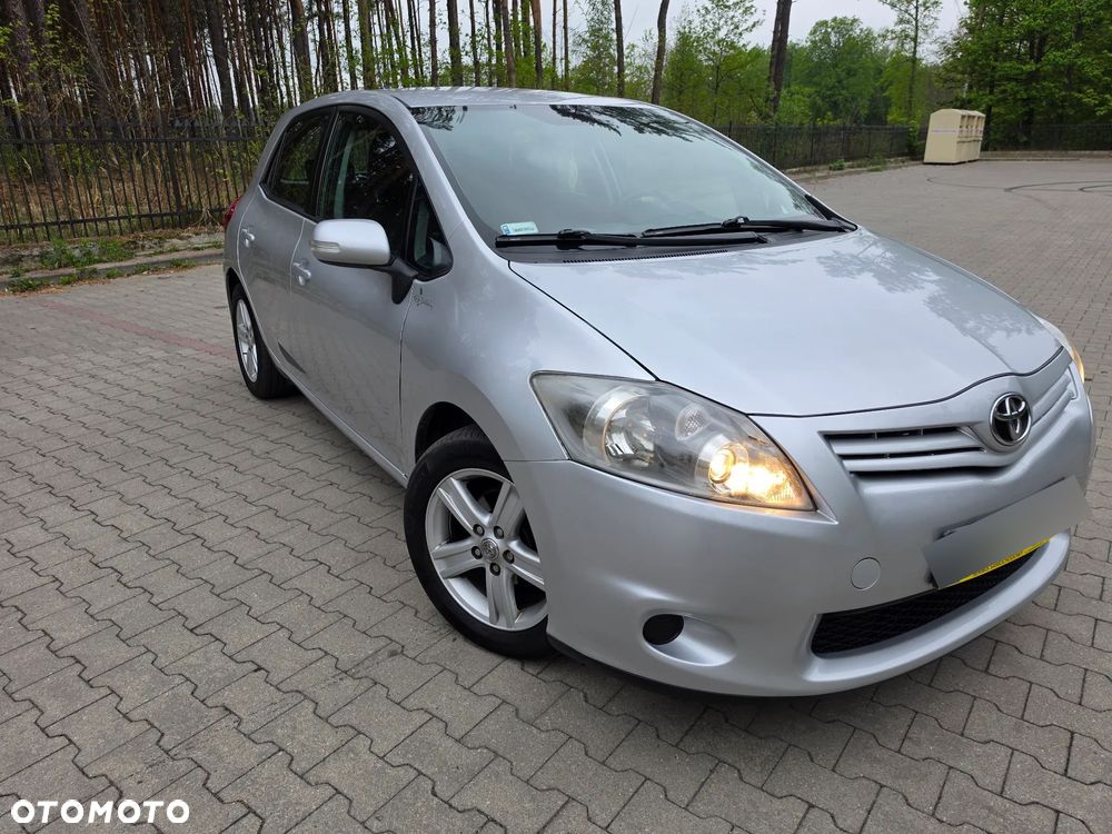 Toyota Auris 1.6 Luna - 12