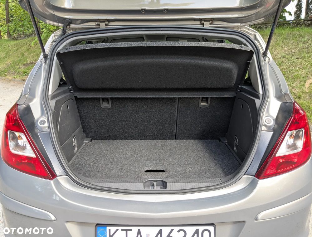 Opel Corsa 1.2 16V Graphite - 11
