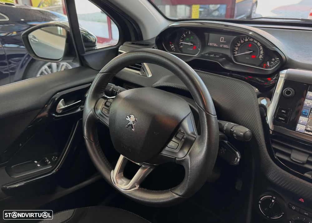 Peugeot 208 1.2 PureTech Style - 3