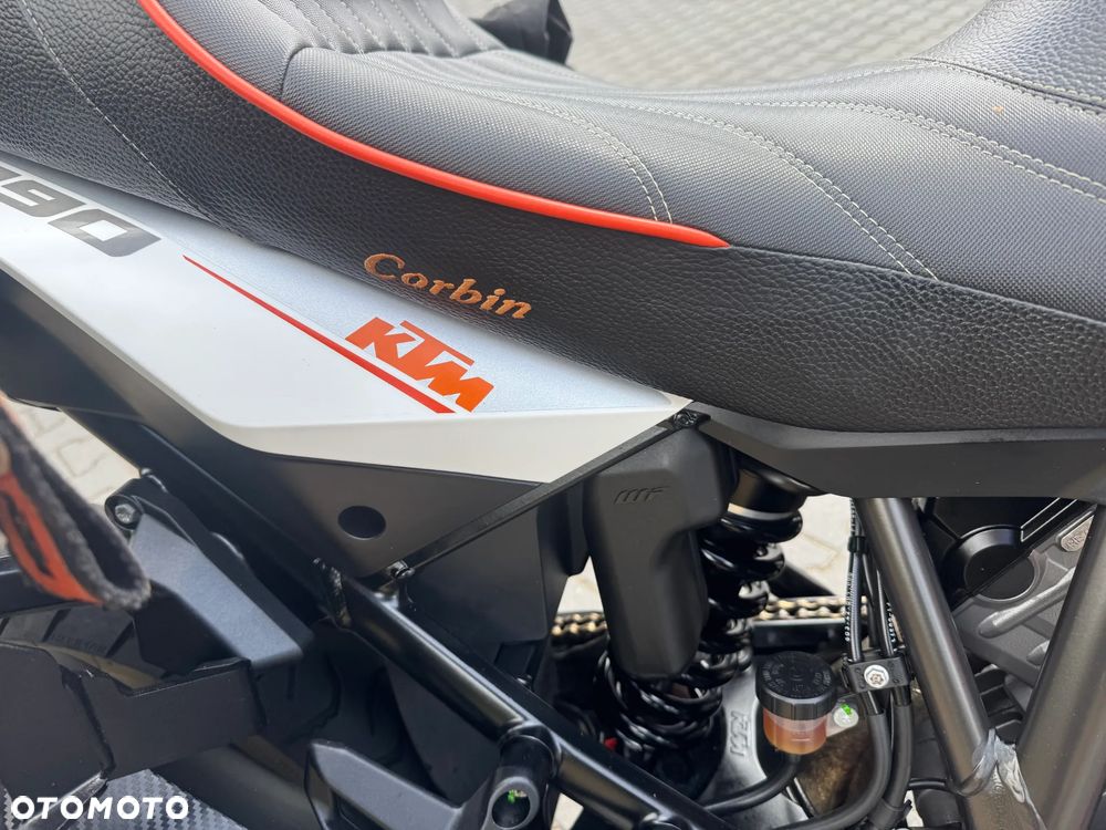 KTM Super Adventure - 38