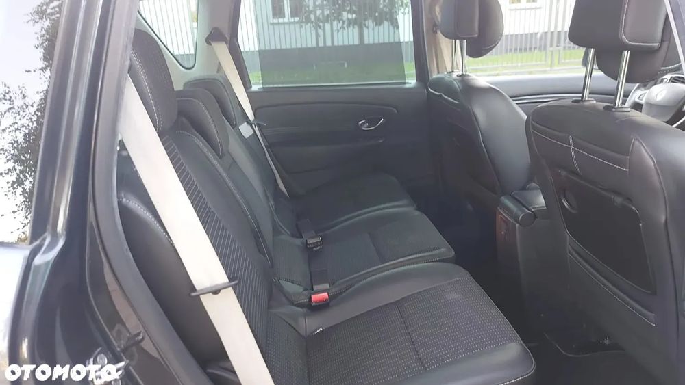 Renault Scenic 1.4 16V TCE Bose Edition - 11