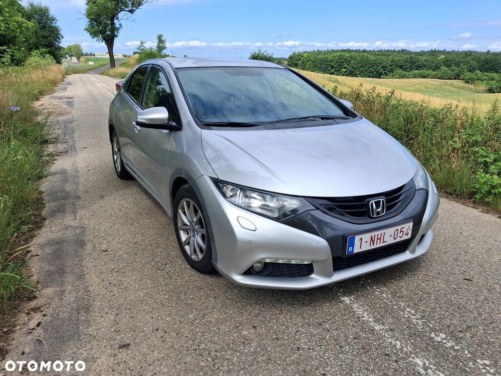 Honda Civic 1.6 i-DTEC Comfort Black Edition - 4