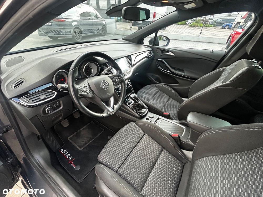 Opel Astra 1.4 T Dynamic - 10