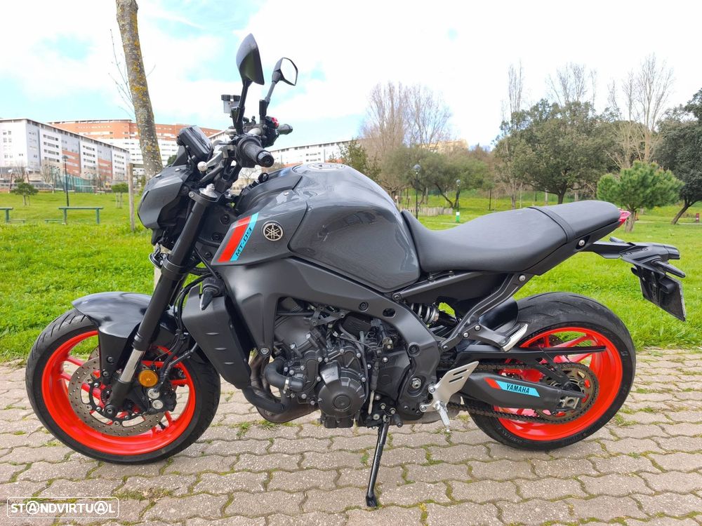 Yamaha MT-09 - 3