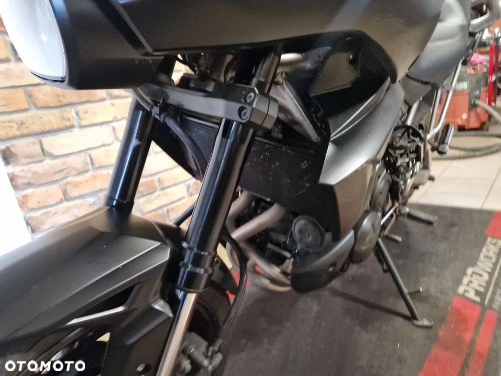 Kawasaki Versys 650 - 21