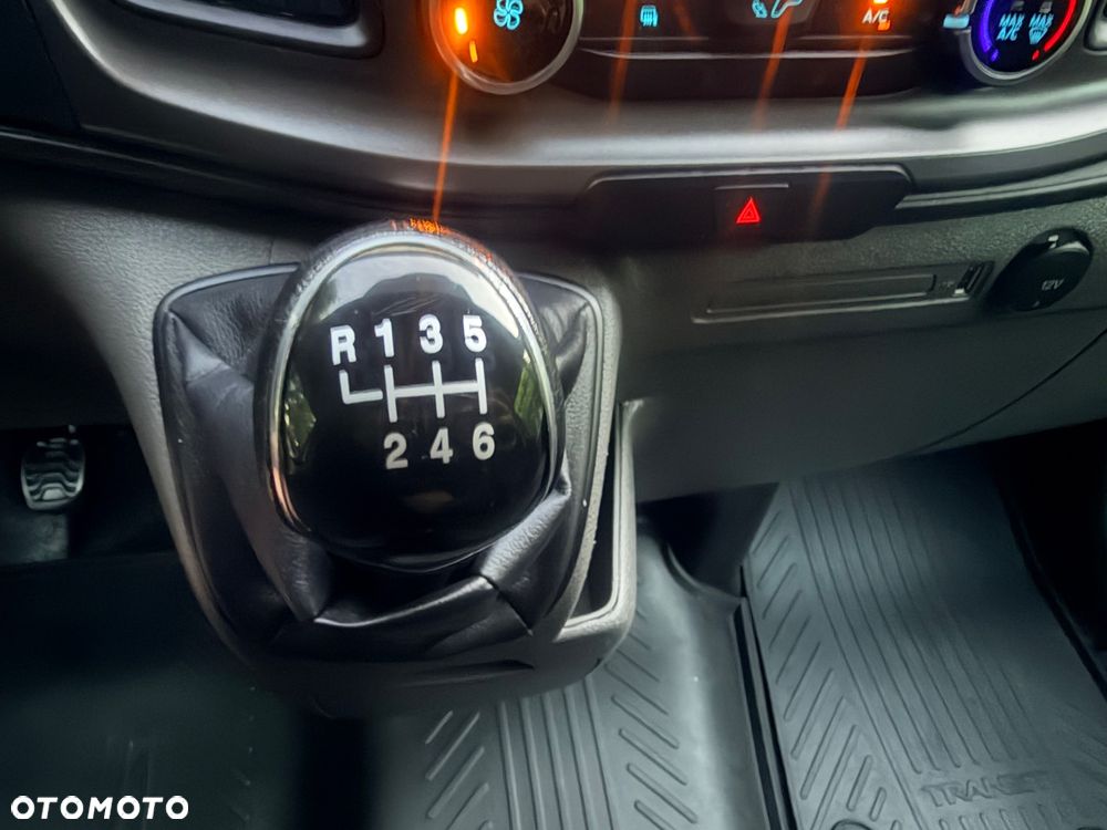 Ford Transit Custom BRYG. 6 OSÓB - L2H1 - SALON POLSKA - Bezwypadkowy - FAKTURA VAT 23% - Najmocniejsza Wersja 170km - PEŁNA HISTORIA SERWISOWA - ORYGINALNY PRZEBIEG - 26