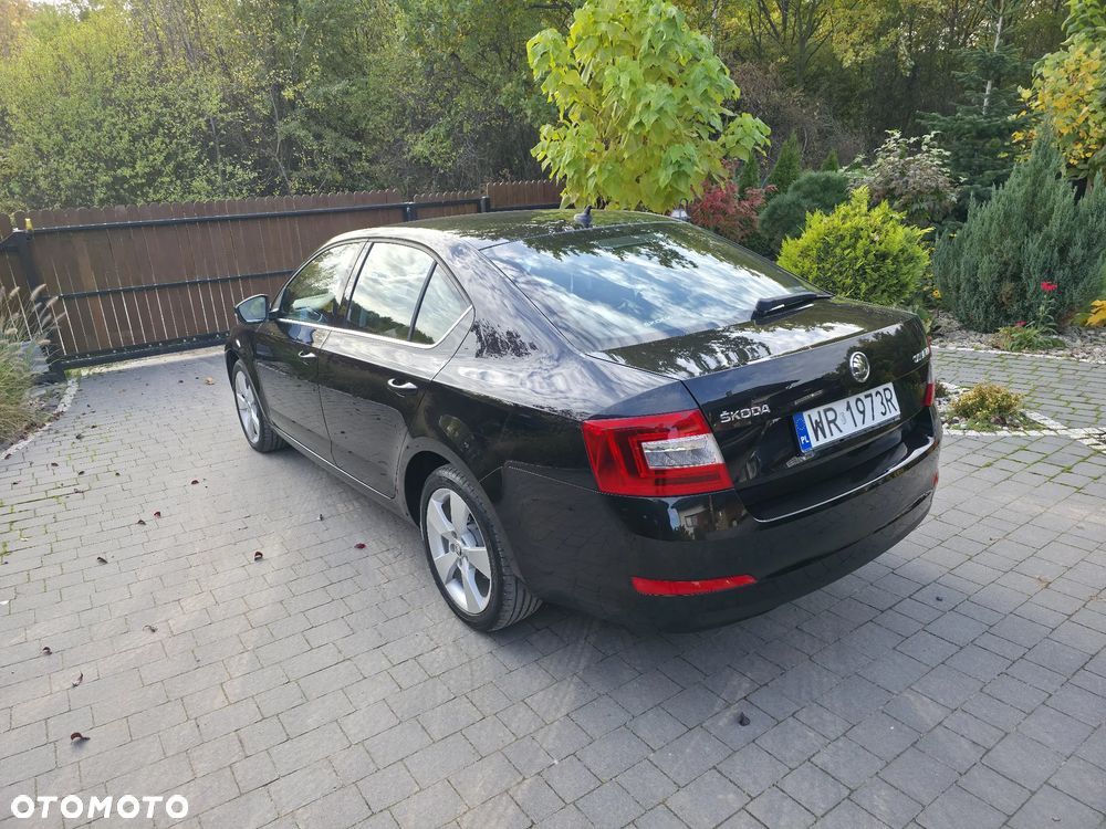 Skoda Octavia 1.4 TSI Elegance DSG - 4