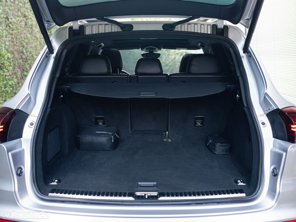 Porsche Cayenne S E-Hybrid Platinum Edition - 31