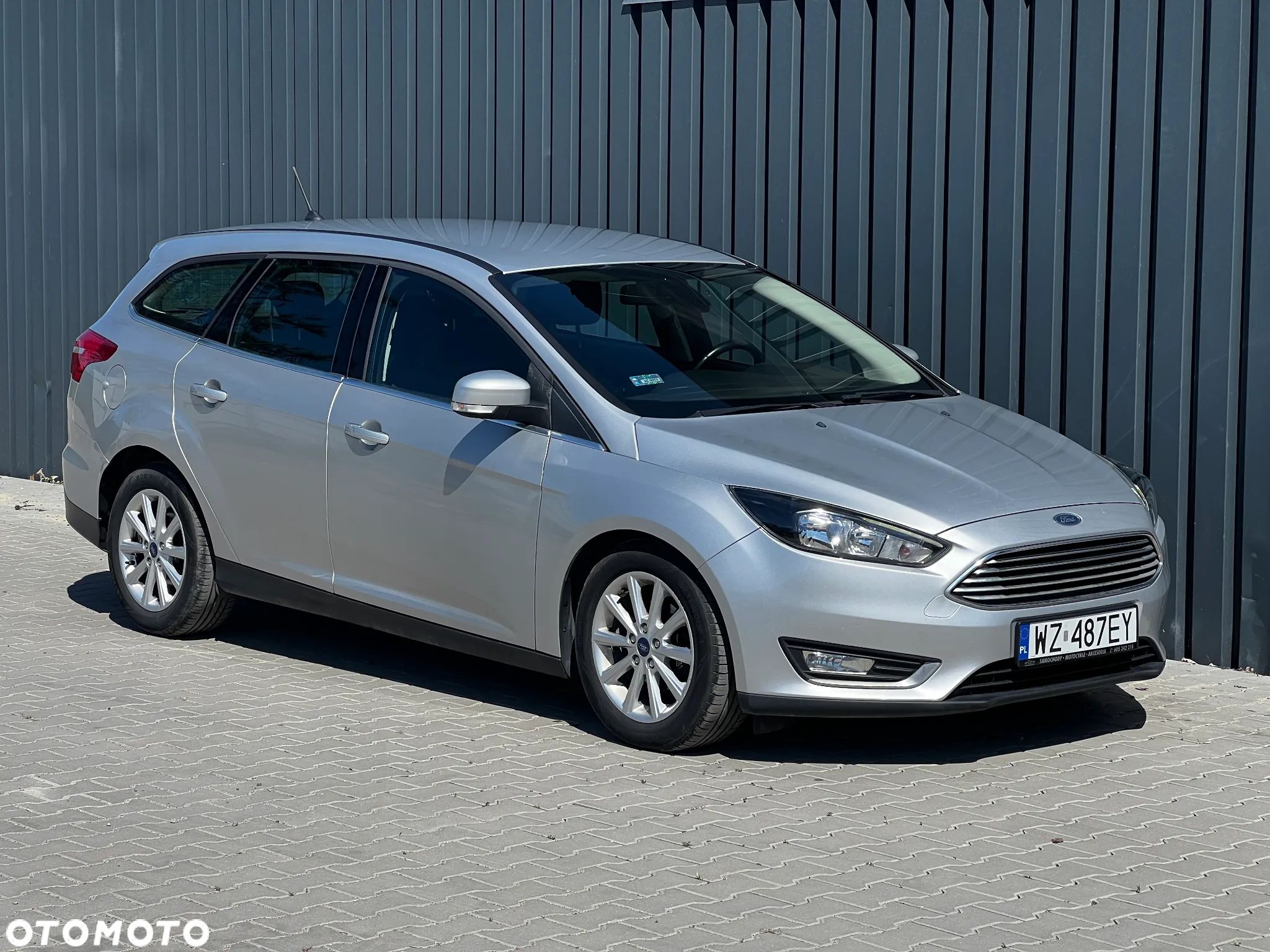 Ford Focus Turnier 1.5 EcoBlue Start-Stopp-System TITANIUM - 1
