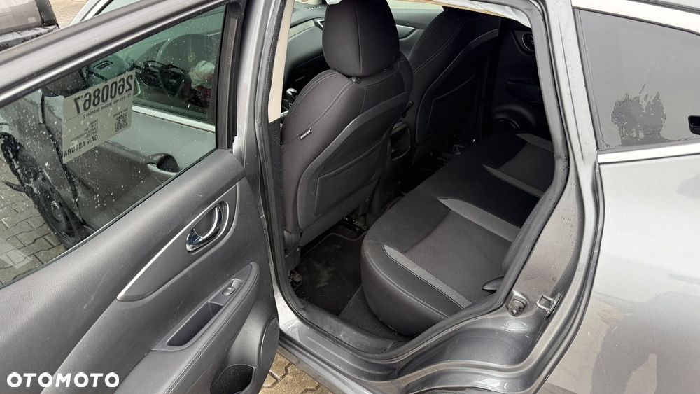 Nissan Qashqai 1.7 dCi Visia - 14