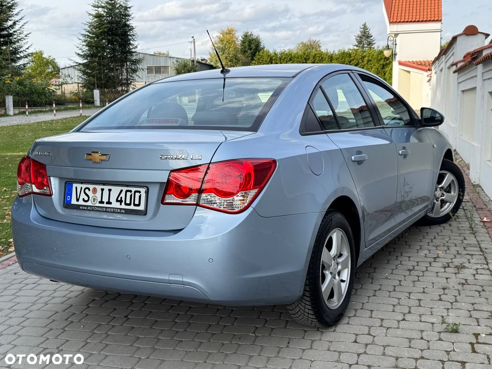 Chevrolet Cruze - 10