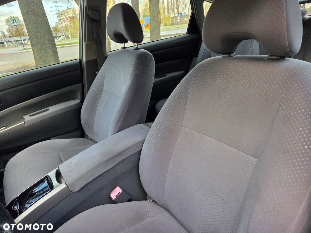 Toyota Prius 1.5 VVT-i Prestige - 17