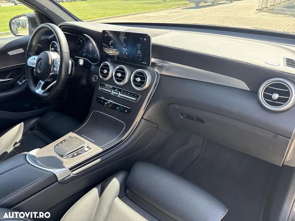 Mercedes-Benz GLC Coupe 300 4MATIC MHEV - 20