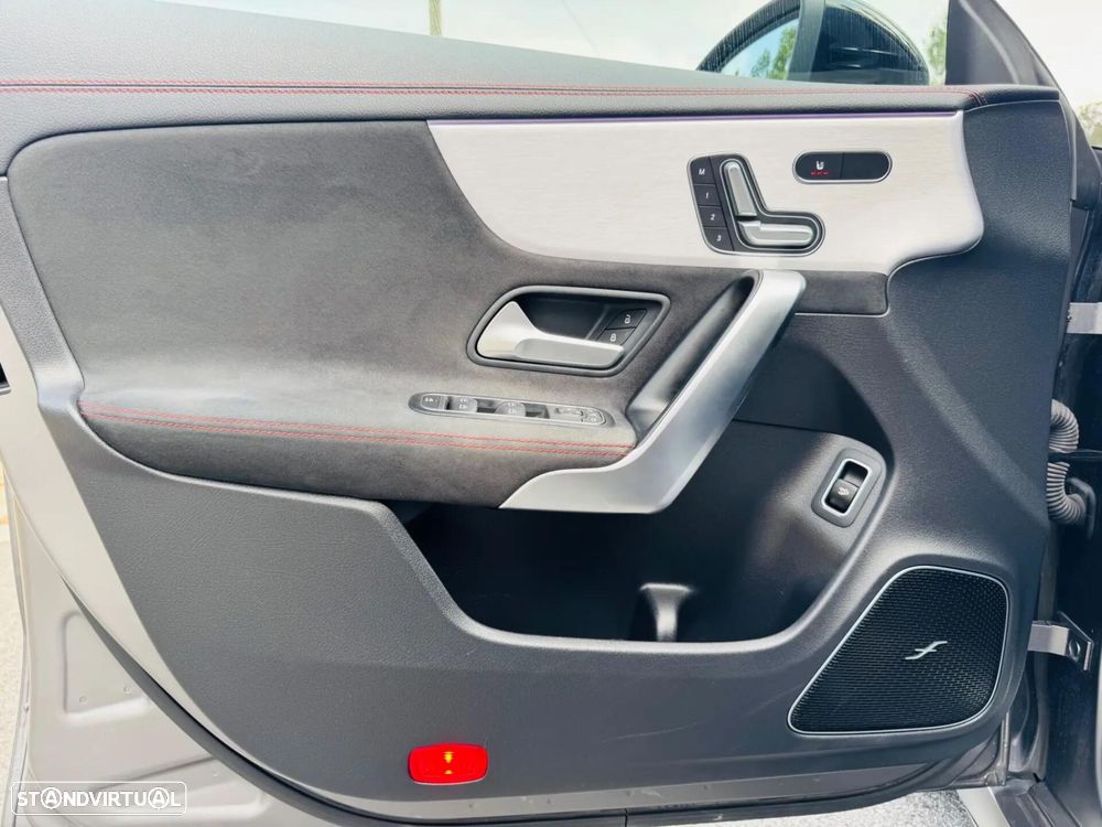 Mercedes-Benz CLA 35 AMG 4Matic Speedshift 8G-DCT Line Advanced Plus - 23